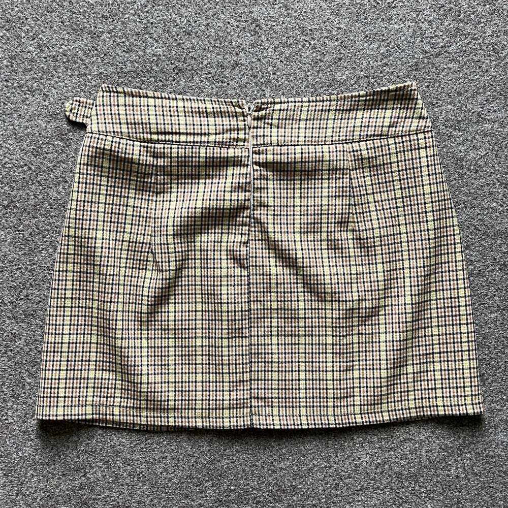 Bershka Wrap Style Mini Plaid‎ Academia Preppy Skirt Buckle Accent Tan Women’s L - Picture 2 of 11
